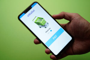 Philippine lawmakers target e-wallet access to gambling apps amid growing addiction concerns