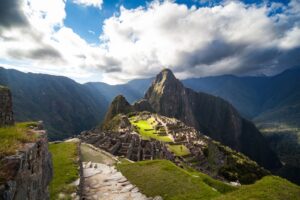 7777 Gaming launches in Peru and Brazil with B4 partnership