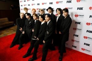 Jpop singer under investigation for illegal online gambling