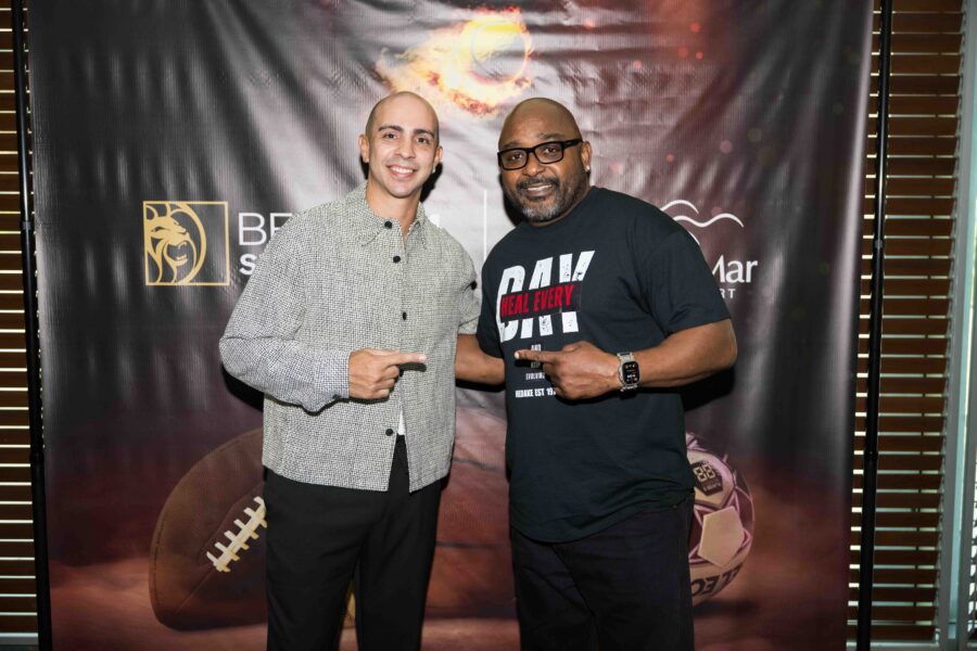 L-R: Carlos Arroyo and Stevin “Hedake” Smith