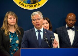 California AG declares daily fantasy sports games illegal