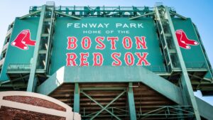 Red Sox’s Lucas Giolito confronts MLB commissioner about sports betting