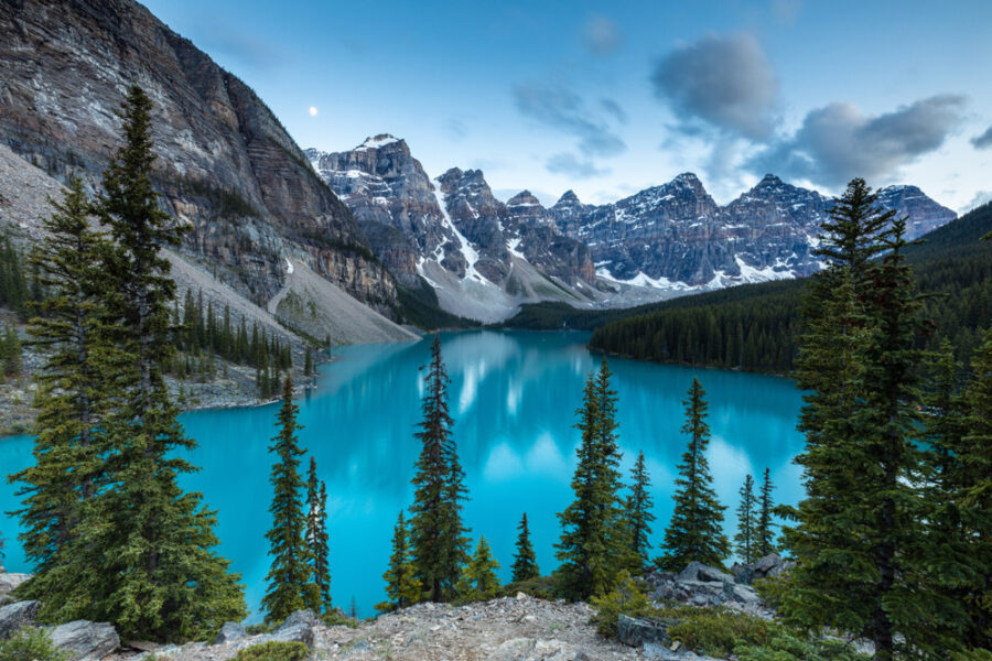 Lake,Moraine,In,Banff,National,Park,Of,Canada,Alberta